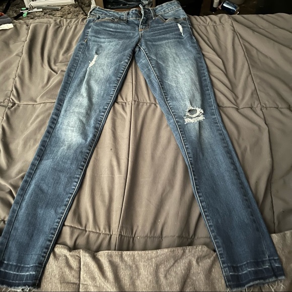 Aeropostale Skinny Jeans - Picture 2 of 4